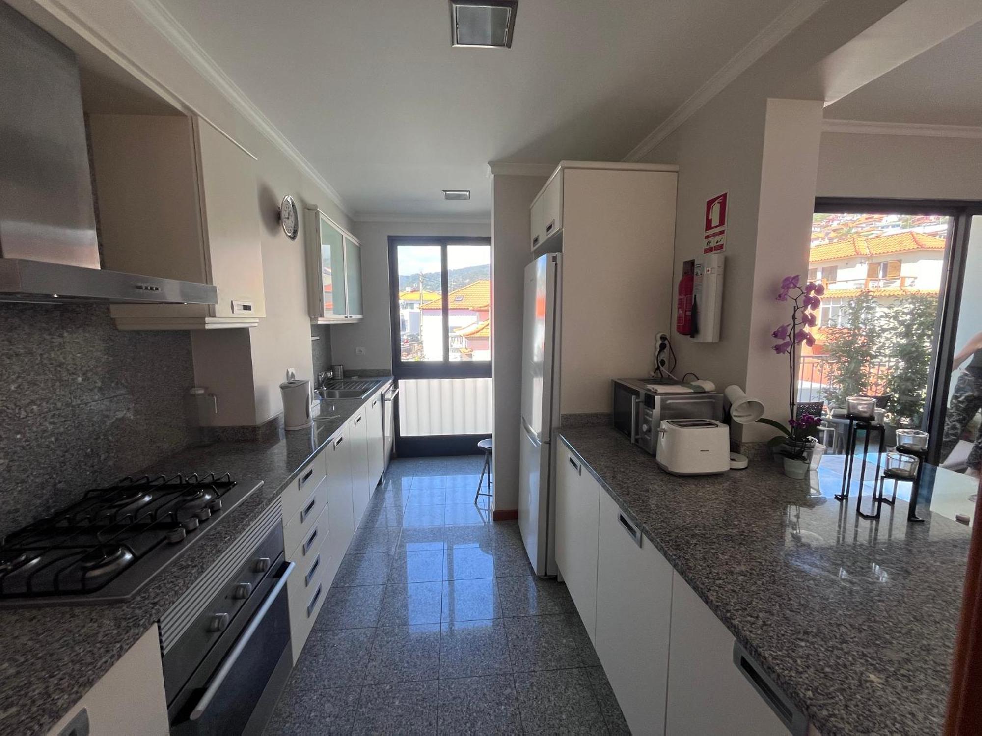Apartment Machico Near The Beach Экстерьер фото